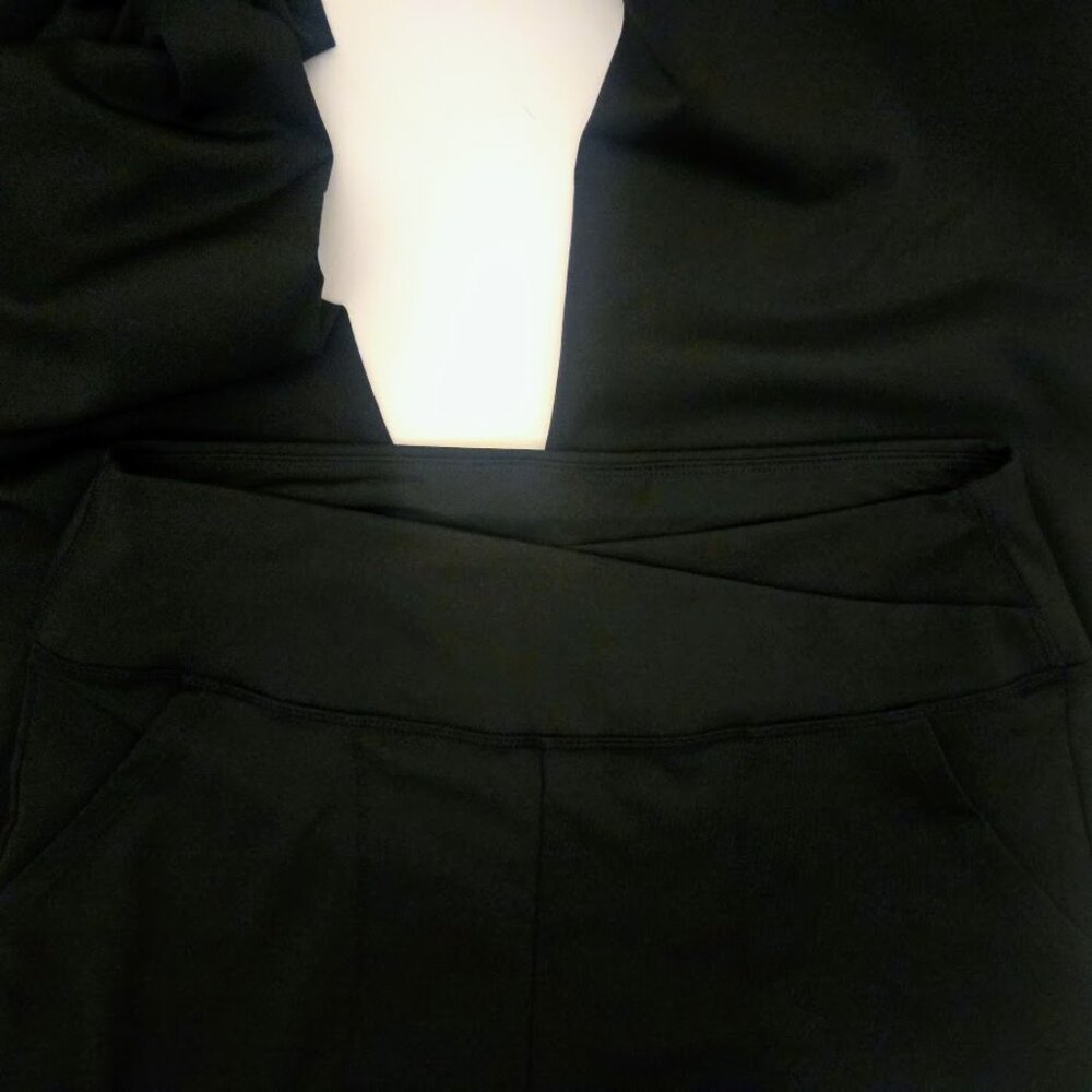 Black wide leg yoga pants NWOT‎ Size L